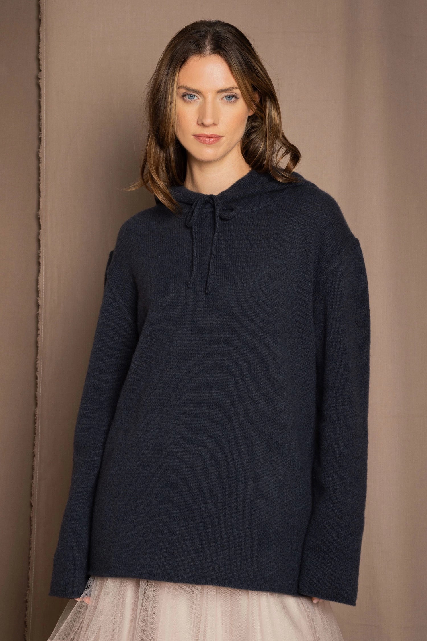 cashmere hoodie sweater in blue