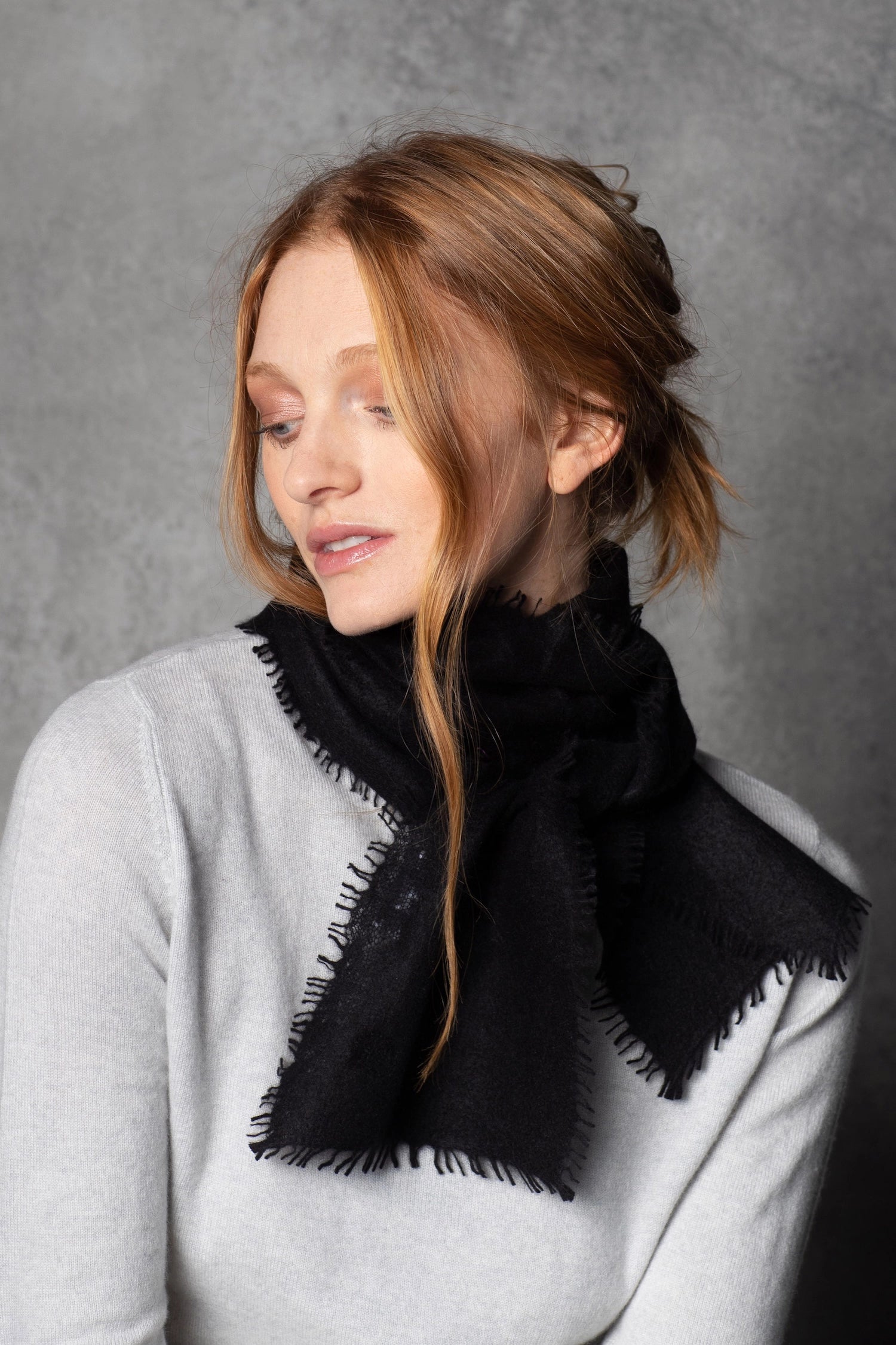 light luxury cashmere scarf in black