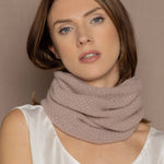 cashmere snood in dusty pink