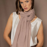 cashmere scarf in dusty pink