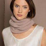 cashmere snood in dusty pink