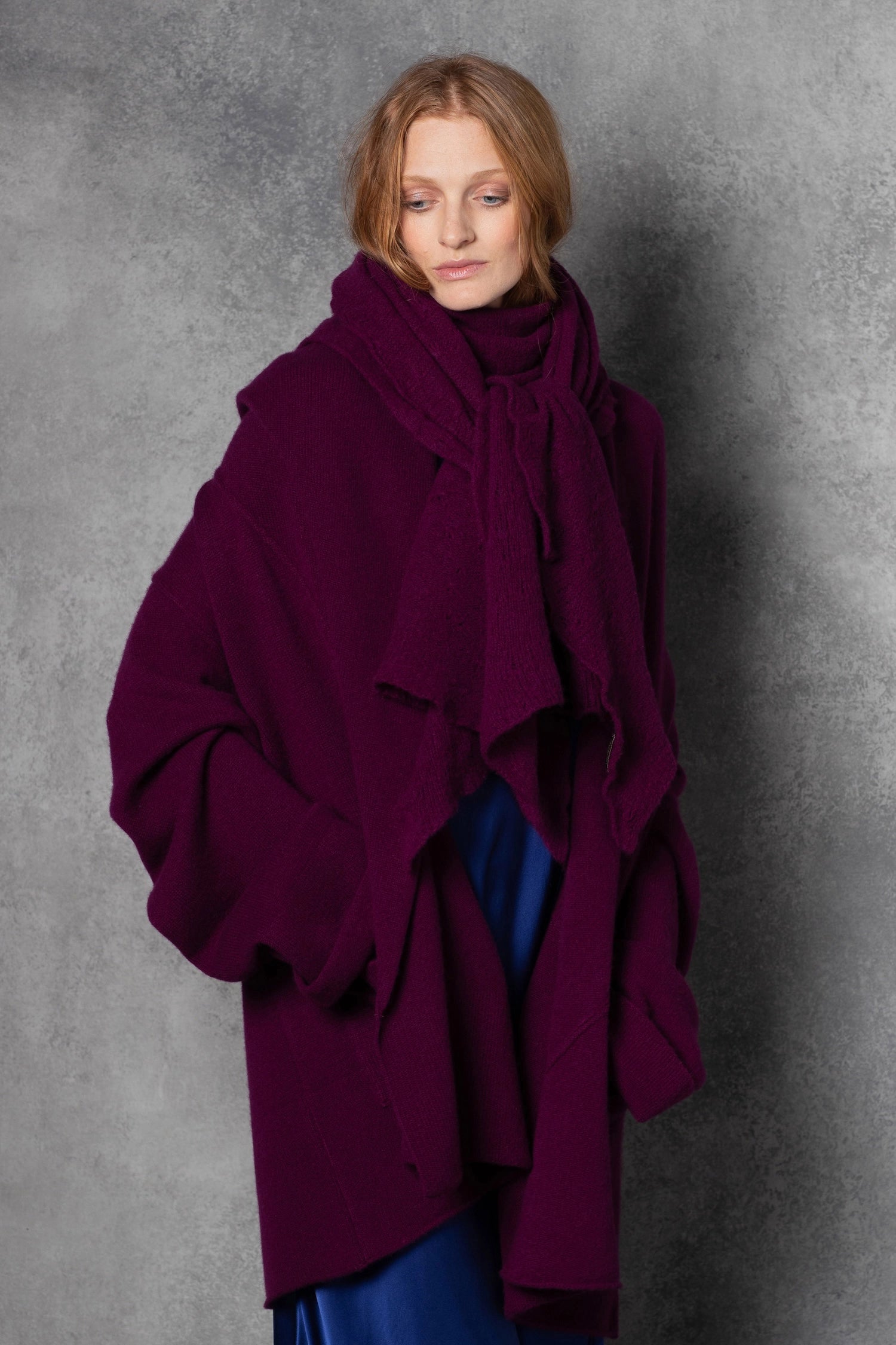 Lace Lightweight Cashmere Wrap in Maroon