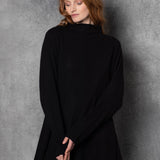 Oversized luxury cashmere sweater in black