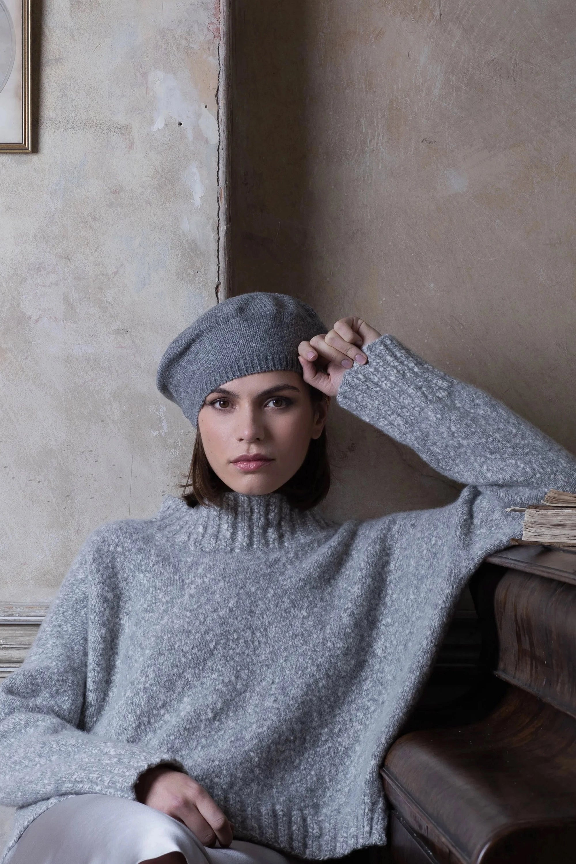 Luxury Cashmere Chunky Knit Sweater in Grey
