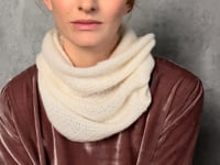 Cashmere Snood in Ivory