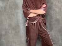 Luxury Silk Velvet Trousers in Dusty Pink Video