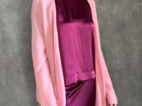 Long Cashmere Cardigan in Pink Video