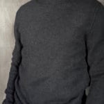 Men's Cashmere Turtleneck Sweater in dark grey