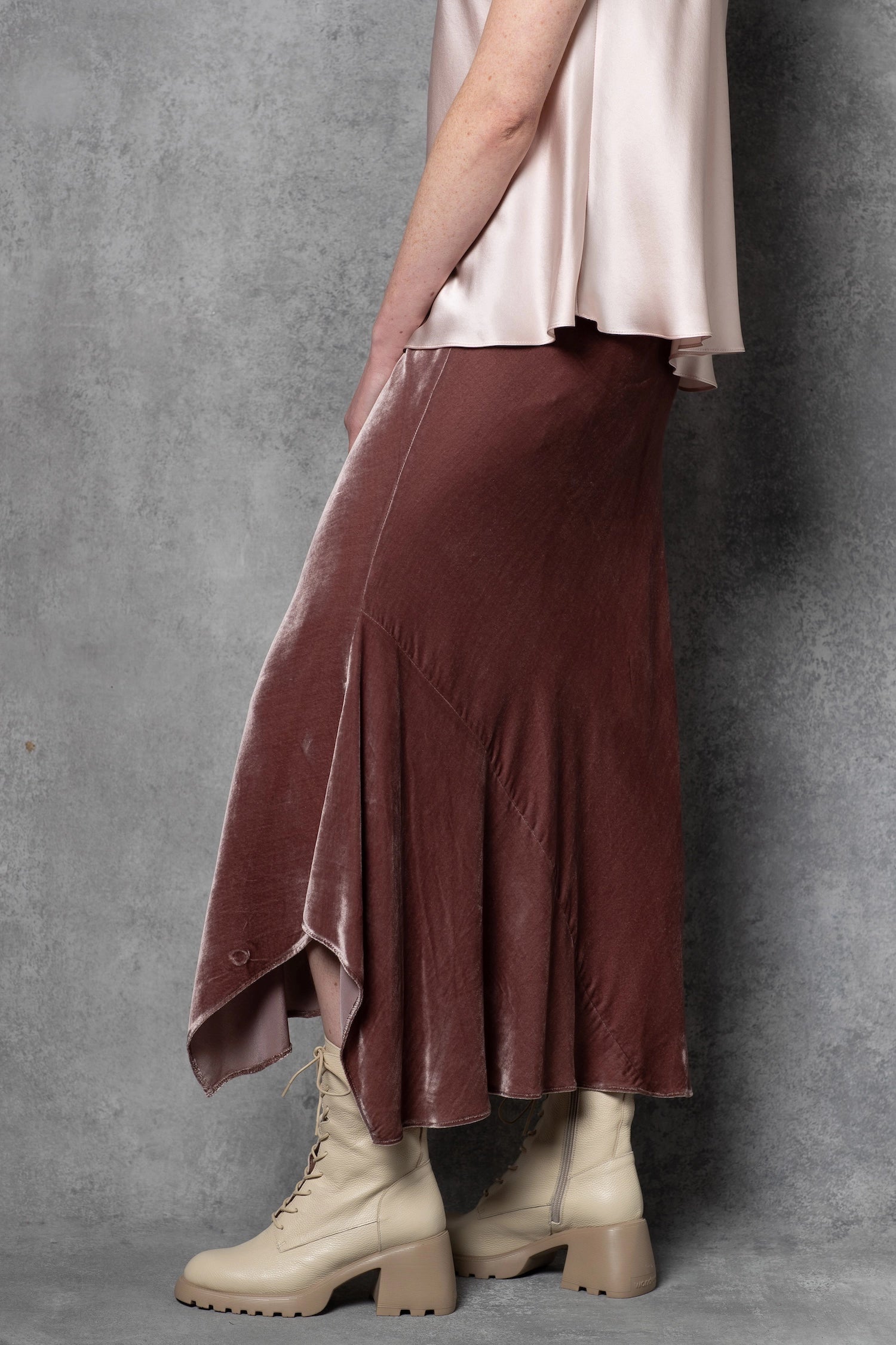 Silk velvet skirt uk deals